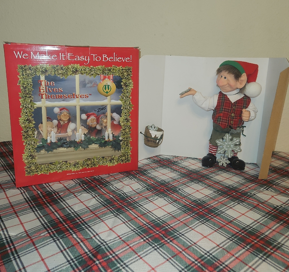 "Griswald" from "Zim's The Elves Themselves" Collection Holiday Figurine Decor